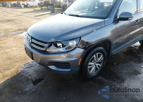 2017 Volkswagen Tiguan 2.0T/2.0T S z USA, uszkodzony, nr VIN WVGAV7AX5HK033906